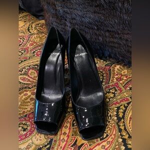St John Black Patented Open Toe Pumps 61/2